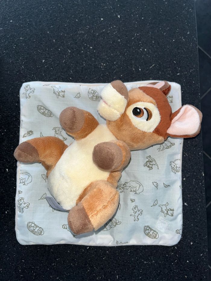 Peluche doudou Bambi, faon - couverture vert marron beige - photo numéro 2