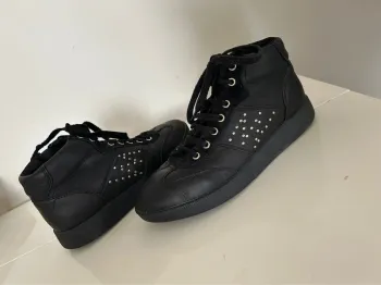 Geox, baskets noires, pointure 37 en cuir femme
