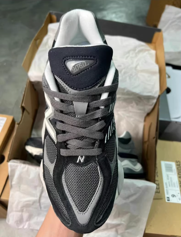 New Balance 9060 Noir et Gris 38 - photo numéro 3