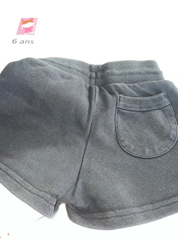 Lot 2 shorts 6 ans - photo numéro 8