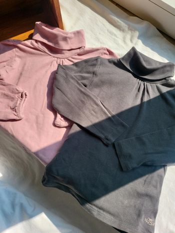 Lot de deux sous pull unis 4 ans