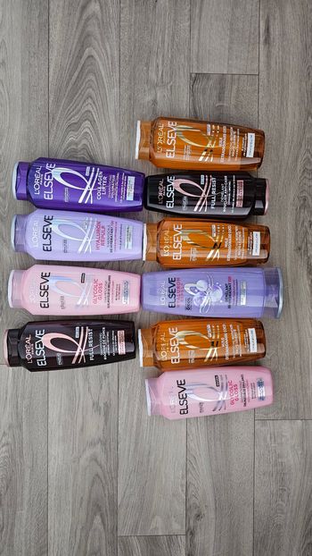 Lot de shampoings et après shampoing Elseve