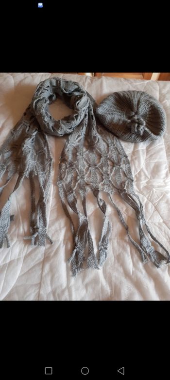 Ensemble écharpe et béret Yves Rocher