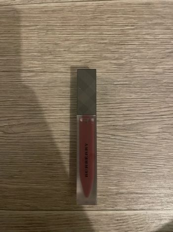 Burberry Liquid Lip Velvet 53 Oxblood