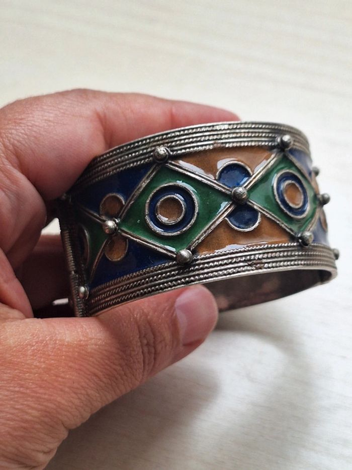 🎨 Bracelet artisanal coloré en métal 🎨 - photo numéro 2