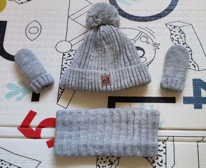 Ensemble Bonnet Écharpe Mouffle sans pouce taille 47