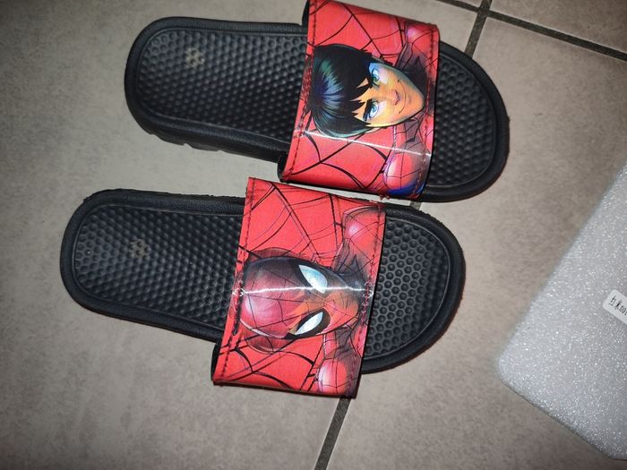 Claquettes spiderman t26