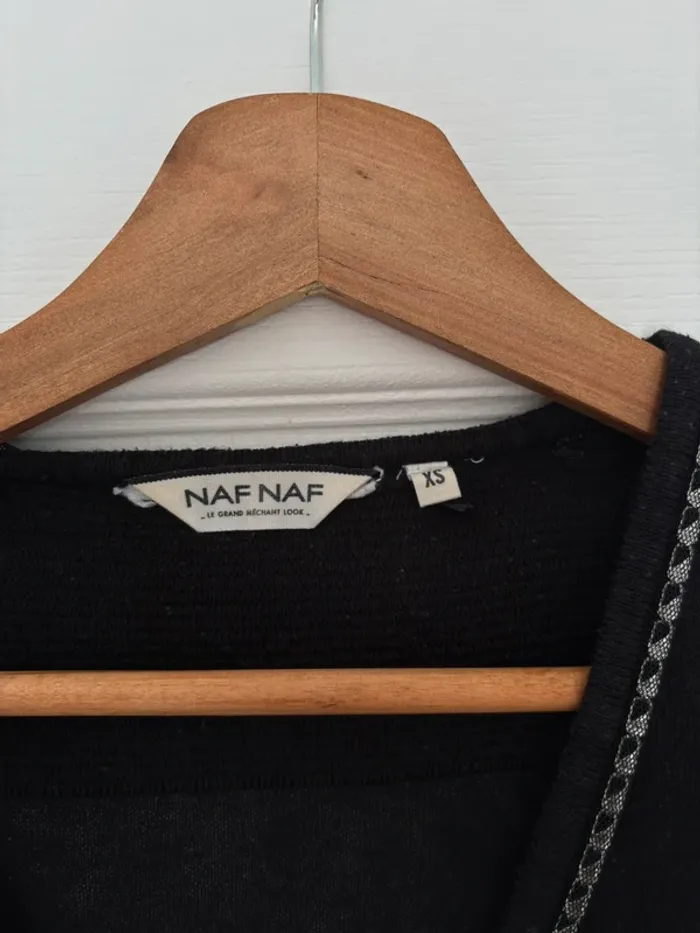 Pull fin noir avec détails argentés Naf Naf taille XS - photo numéro 4