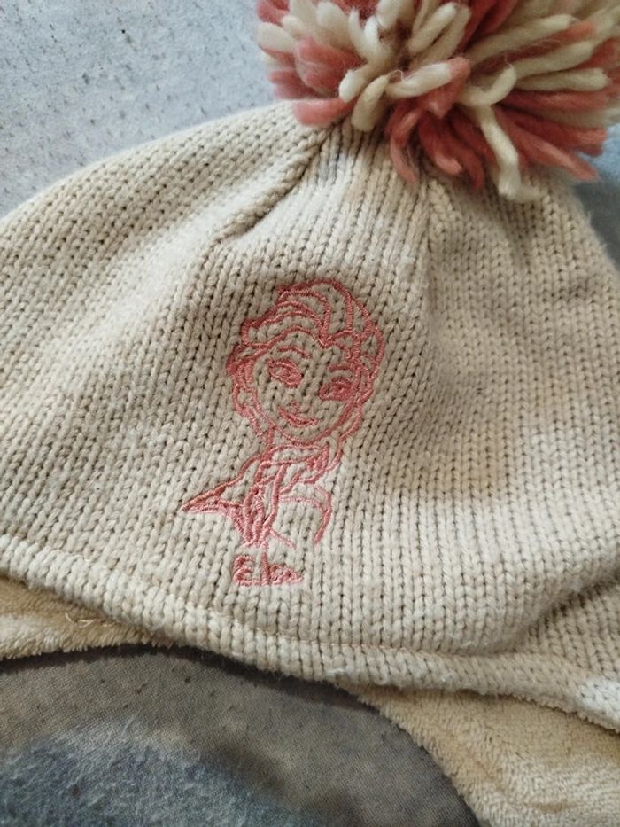 Lot 23Bonet 2-3ans et 4-5ans - photo numéro 3