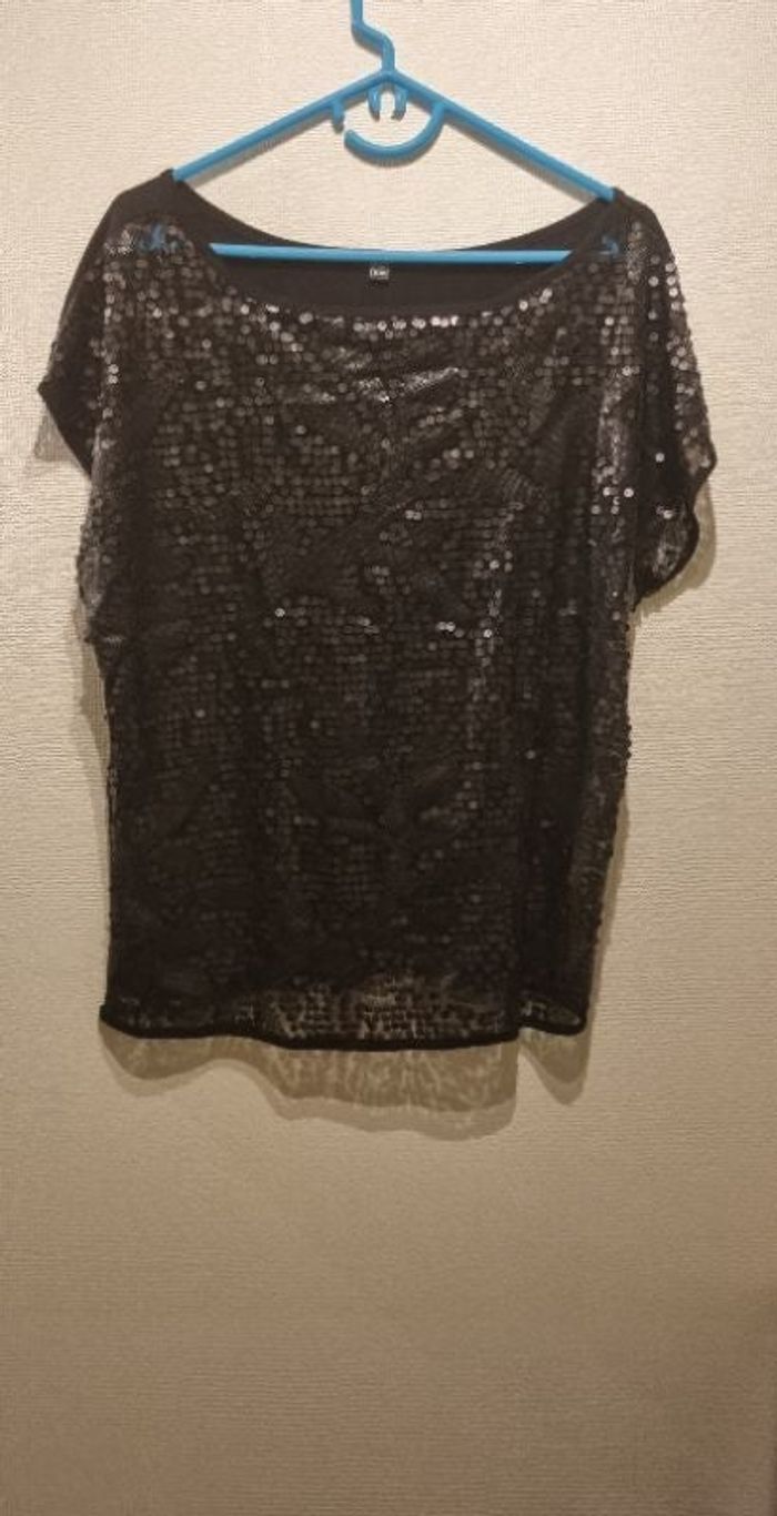 T shirt à paillettes