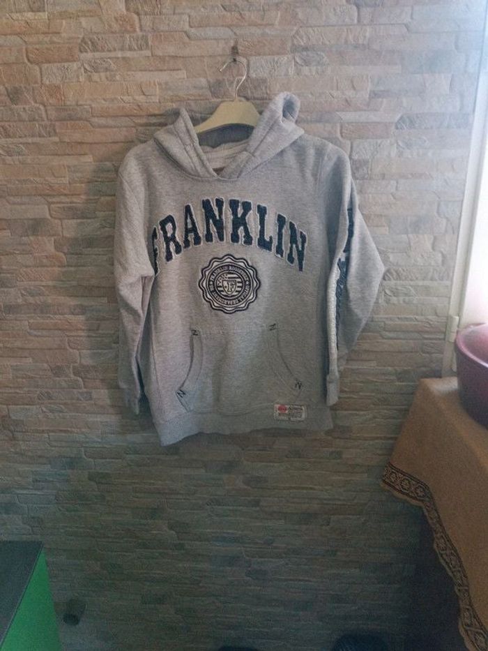 Sweat gris à capuche Franklin S