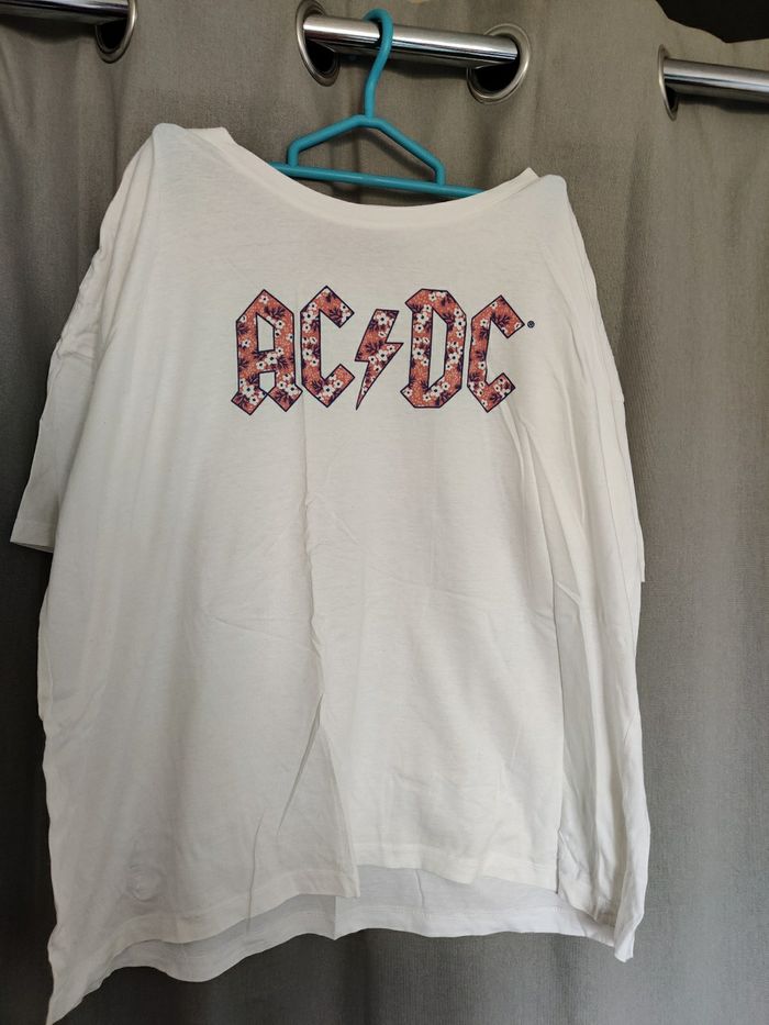 Tee-shirt