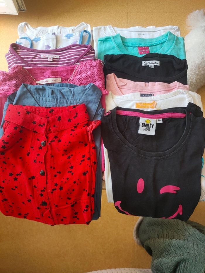 Lot de 12 pièces ( 10 tee shirt et 2 chemises)fille 8 ans divers marques d