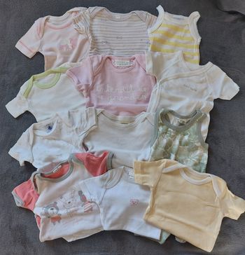 Lot 12 bodies été 3 mois