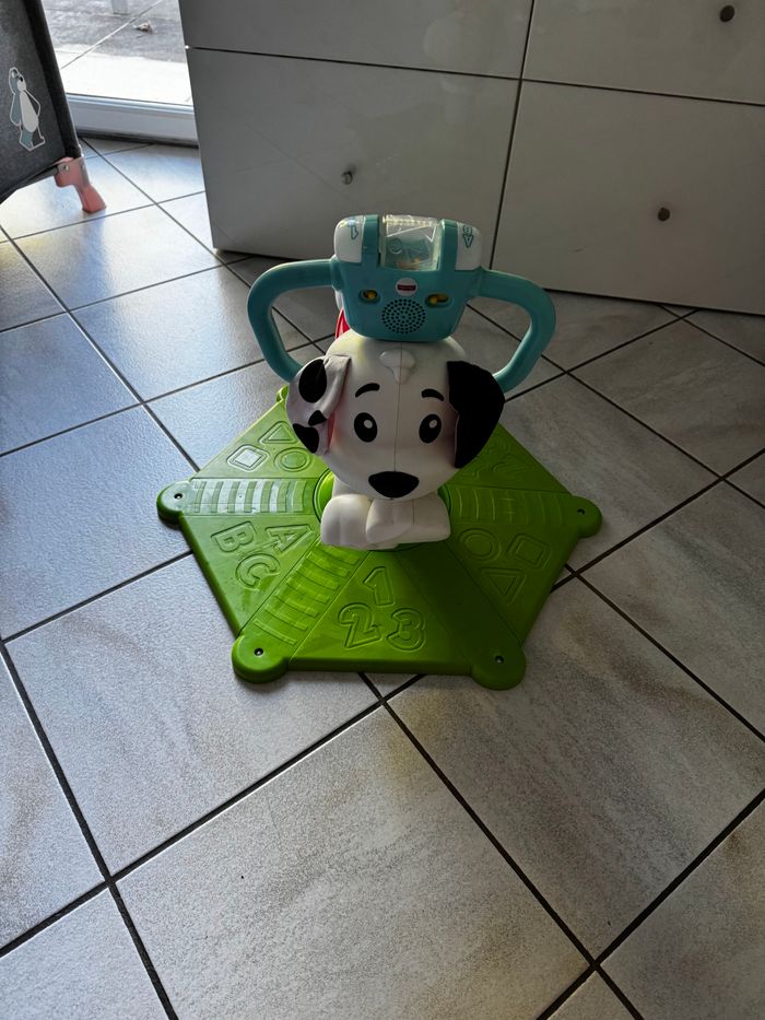 Sauteur Chien. Vtech