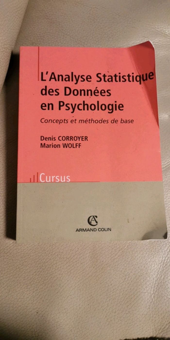 L'analyse statistique des données en psychologie