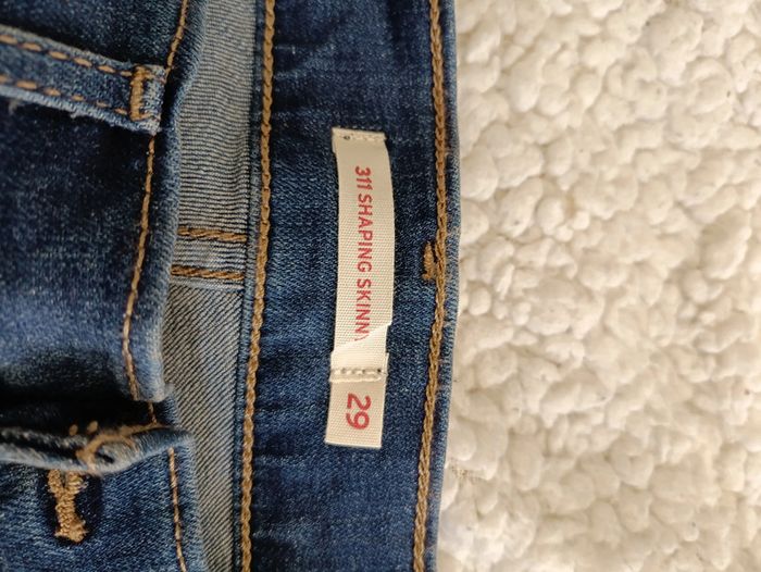 Jean Levi's 311 Shaping Skinny brut taille 38 neuf - photo numéro 5