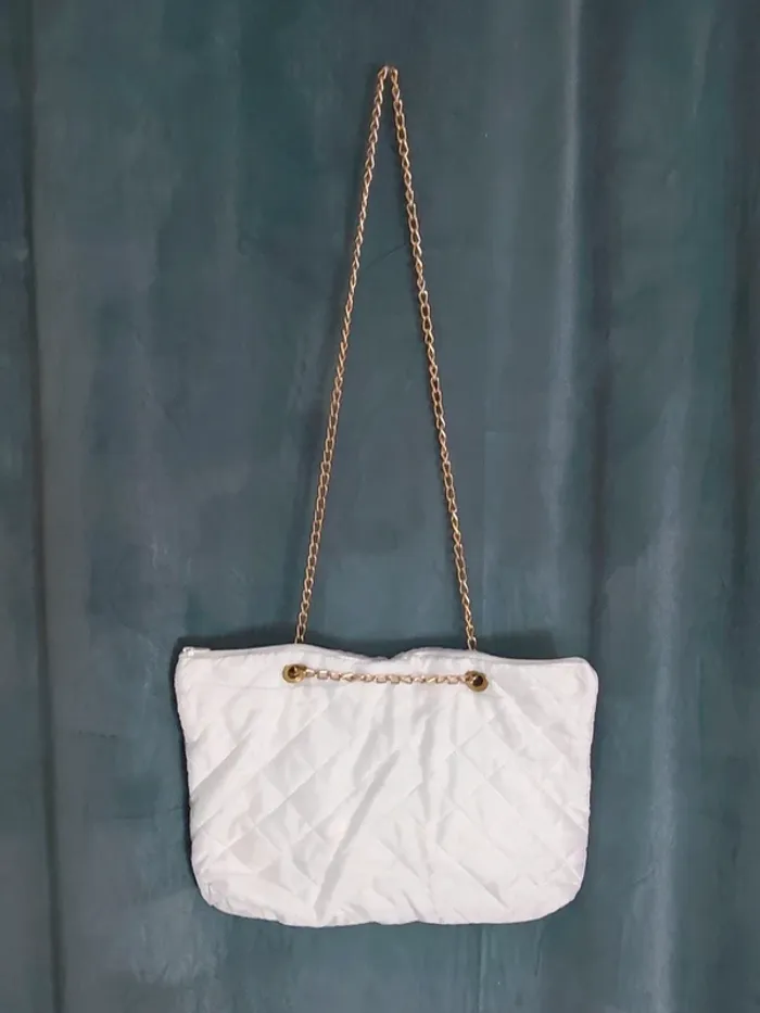 Sac épaule / bandoulière matelassé blanc imperméable chaîne doré 80-90 chic - 40×27cm - photo numéro 3