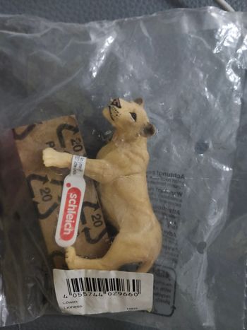 Schleich- lionne 29660 - neuf