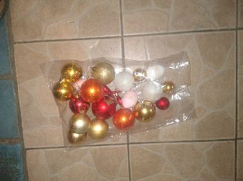 Lot de boules de Noël