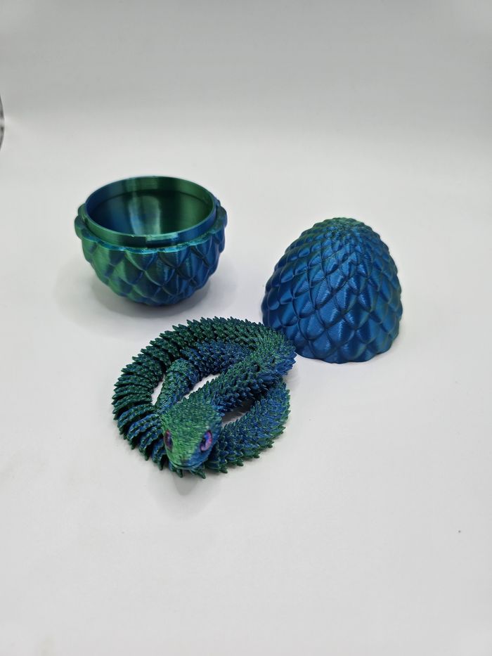 🐉Œuf style dragon en 3D bleu/vert avec son serpent articulé assorti🐍.