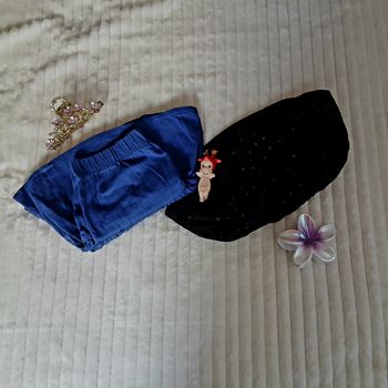 Lots de deux jupe marine et noir étoile • 8 ans • NKY 