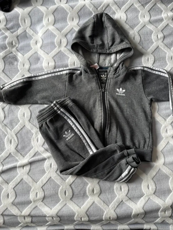 Ensemble adidas