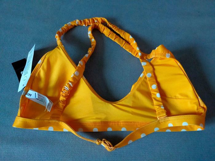 Haut de bikini jaune à pois blancs – Etam – Taille 42 – Neuf avec étiquette - photo numéro 2