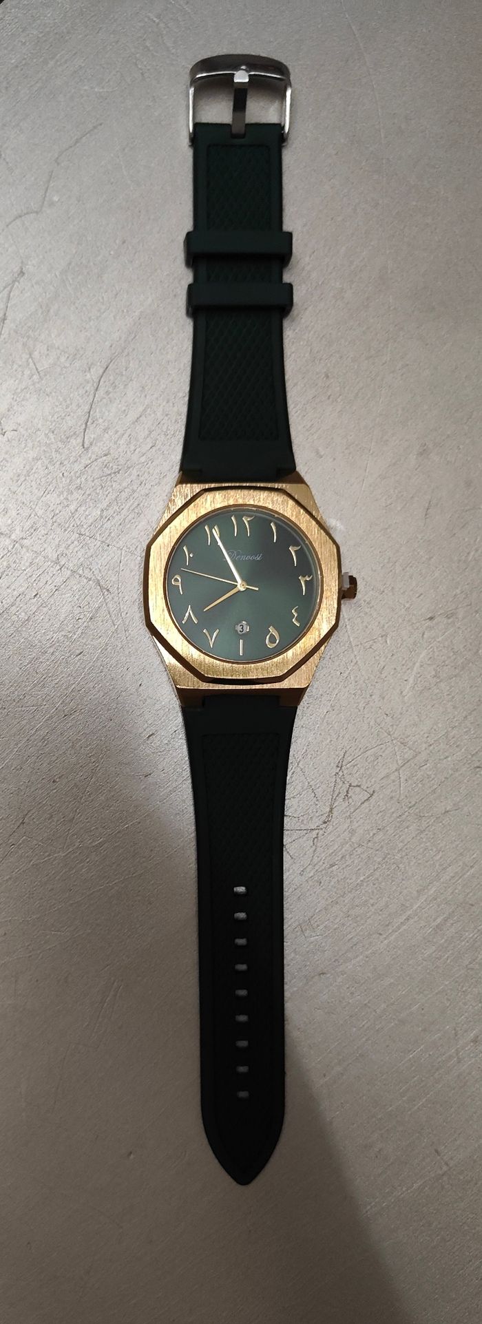 Montre à chiffre arabe - photo numéro 3