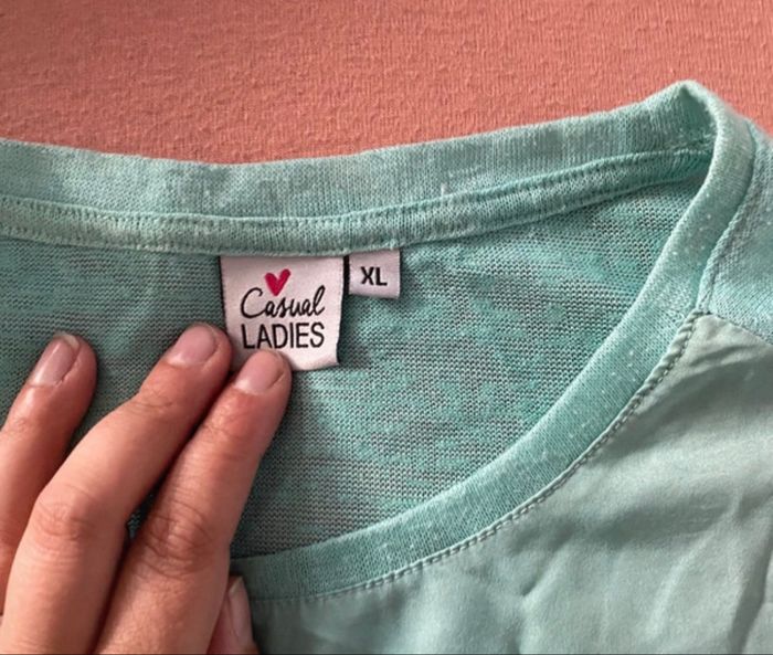 T-shirt femme - photo numéro 2