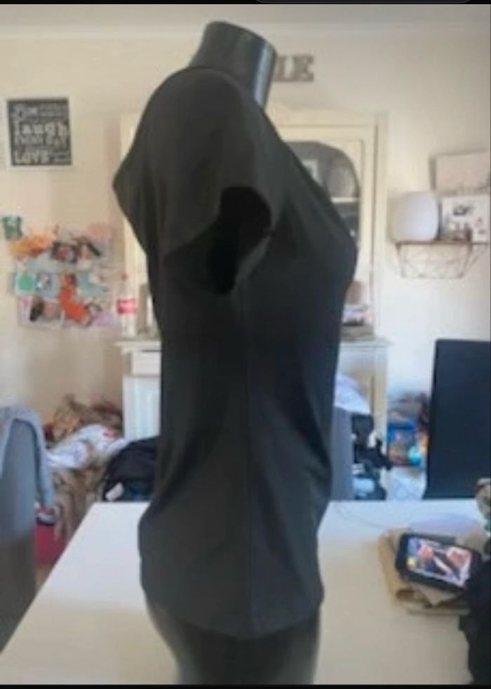 Top épaules dénudées pour femme NEUF taille M couleur noir - photo numéro 2