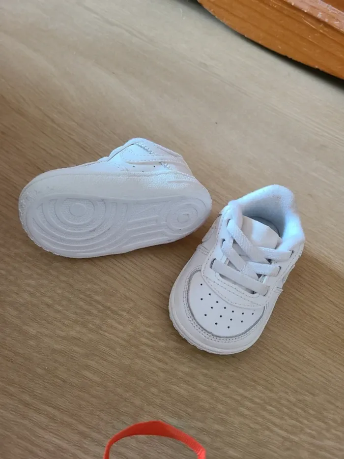 Chaussure nike - photo numéro 3