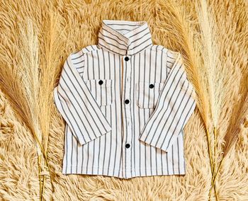 Chemise blanche à rayures