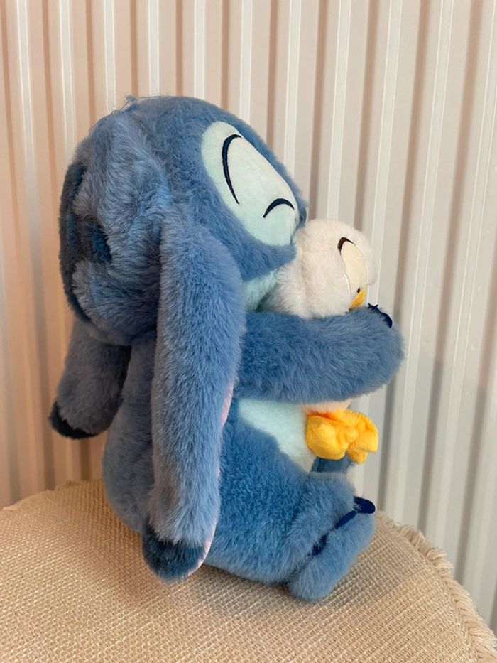 Peluche Disney Stitch enserrant Donald - photo numéro 7