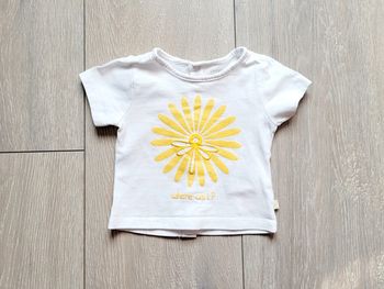 Maillot manche courte blanc et jaune. Fille 1 mois. Marque Obaibi