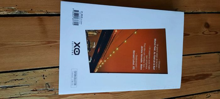 Livre L'instant présent de Guillaume Musso - photo numéro 2