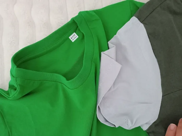 Lot Tshirt garçon 9ans 💚🖤 - photo numéro 4