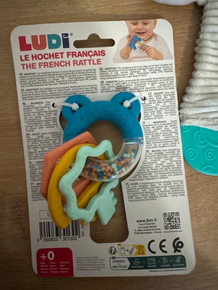 Lot de jouet éveil & dentition - dés la naissance - photo numéro 3