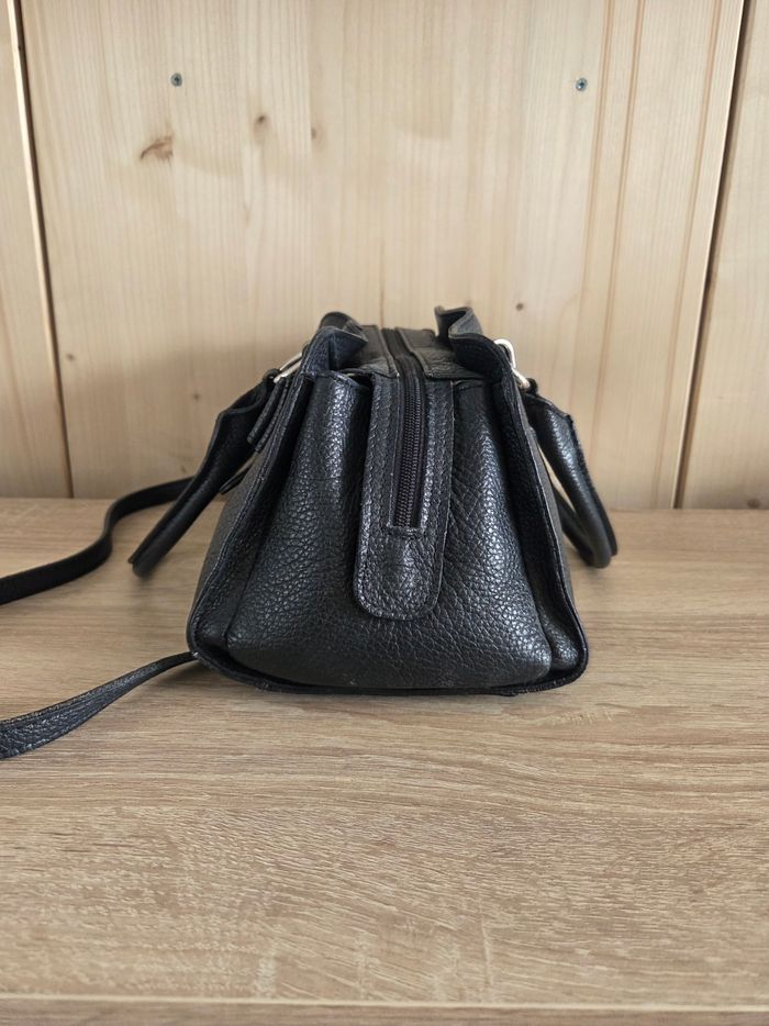Sac a main noir avec bandoulière avec petit nœud - photo numéro 3