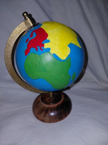 Globe terrestre  montessori 