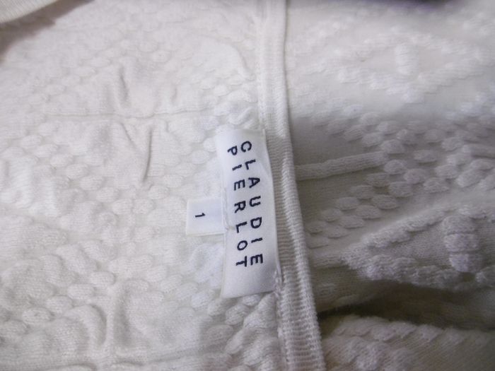 claudie pierlot joli pull blanc de demi saison T 36 - photo numéro 5