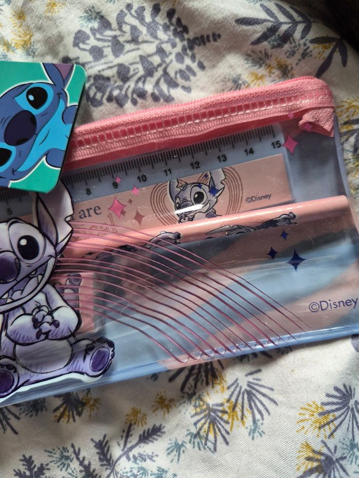 Coffret papeterie neuf stitch disney - photo numéro 3