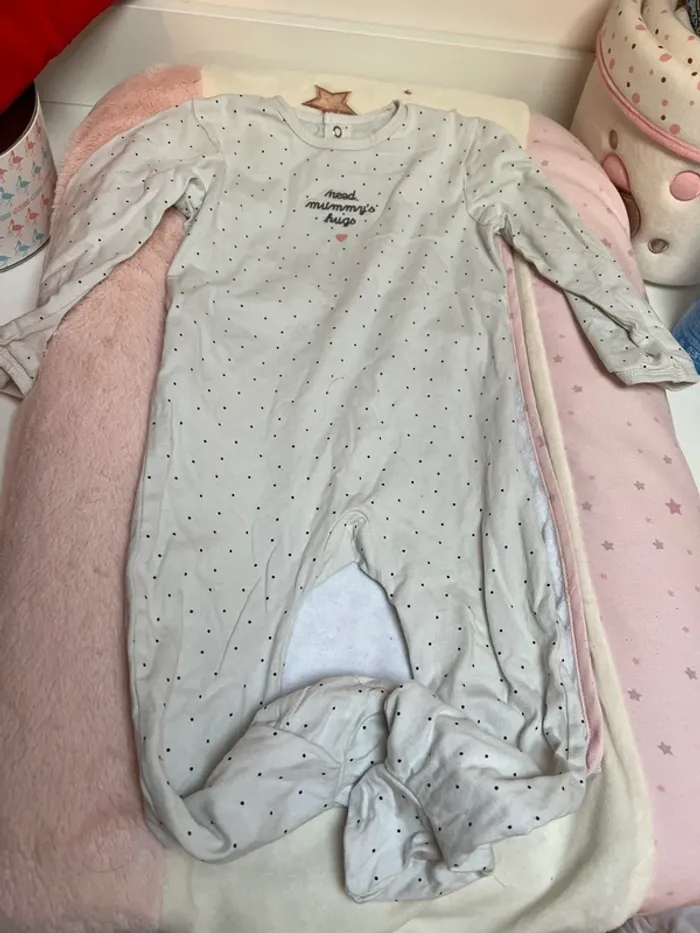 Pyjama, une pièce