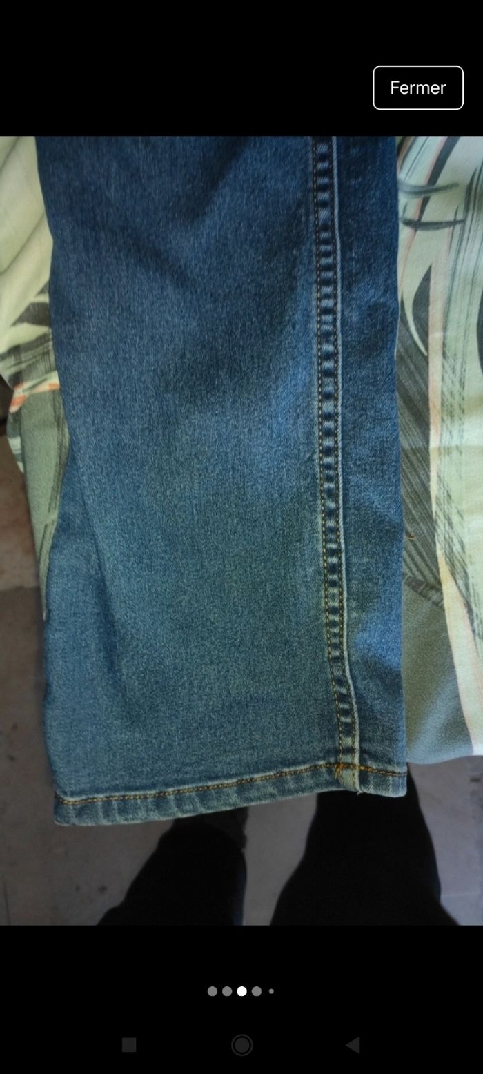 Très beau jeans Levi's e12 - photo numéro 3