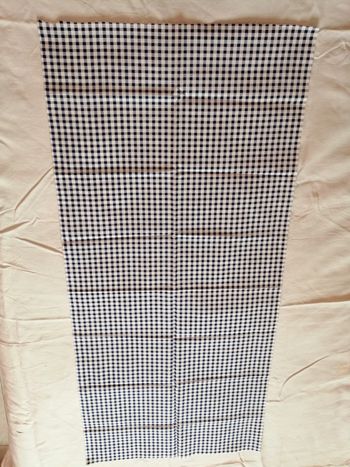 tissu à carreaux marine et blanc 97 x 45 cm