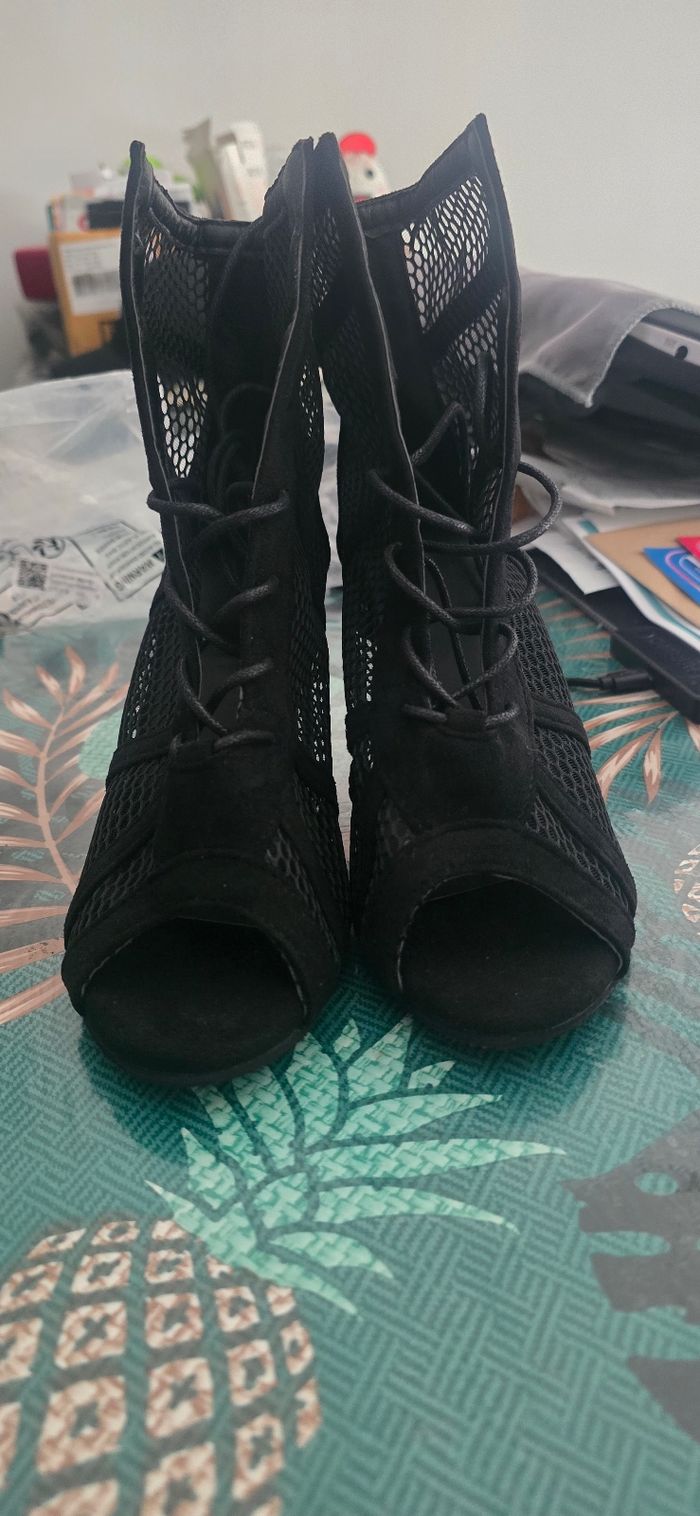 Talons ouvert - photo numéro 3