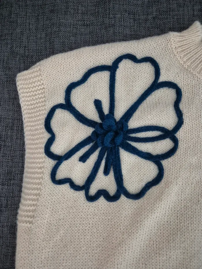 Pull sans manches Taille 40/42 - photo numéro 2