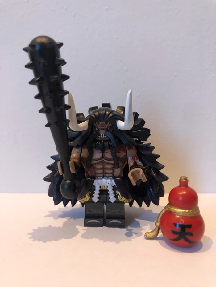 Figurine type lego OnePièce. OnePièce