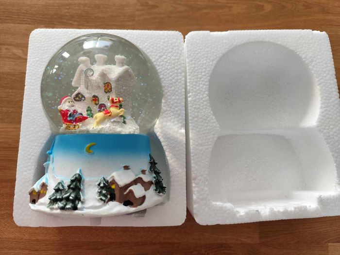 Boule à neige musicale Melinera , excellent état - photo numéro 5