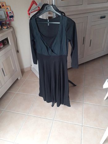 Robe bi matière agréable à portée